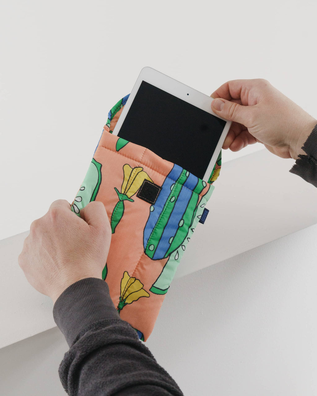 Puffy Tablet Sleeve - Cucumbers