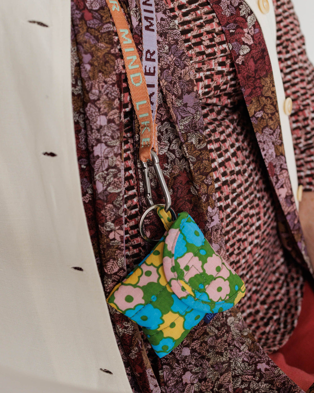 Puffy Earbuds Case - Flowerbed