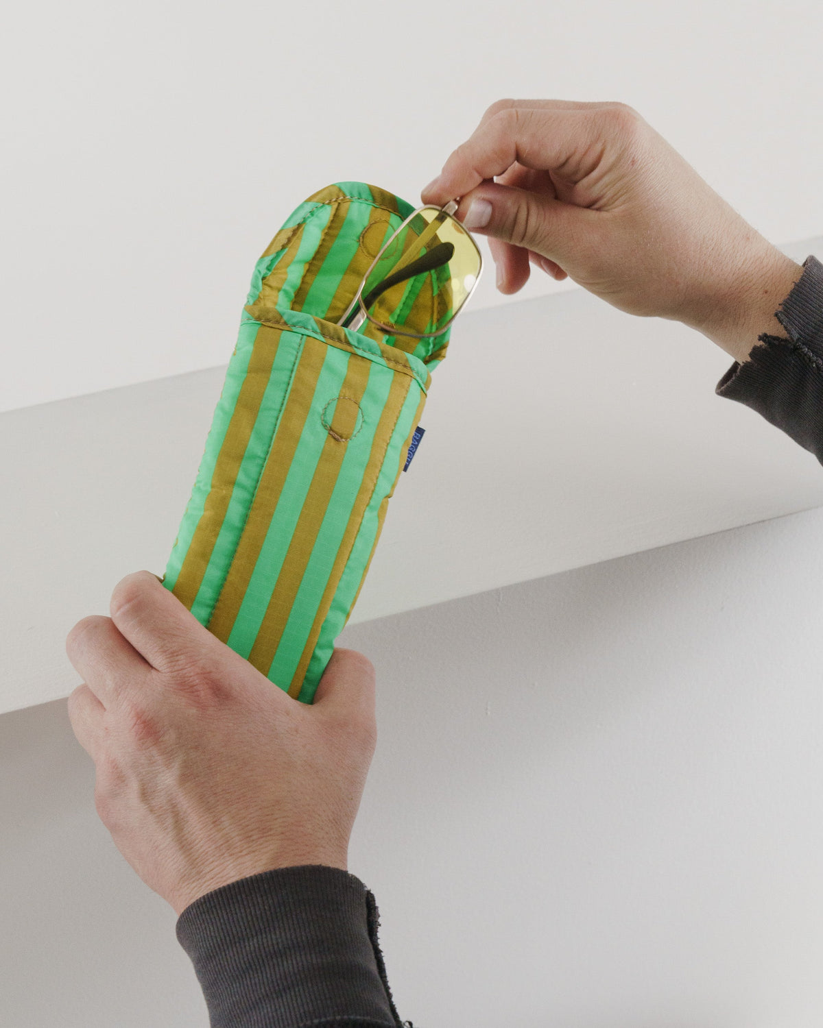 Puffy Glasses Sleeve - Lawn Stripe
