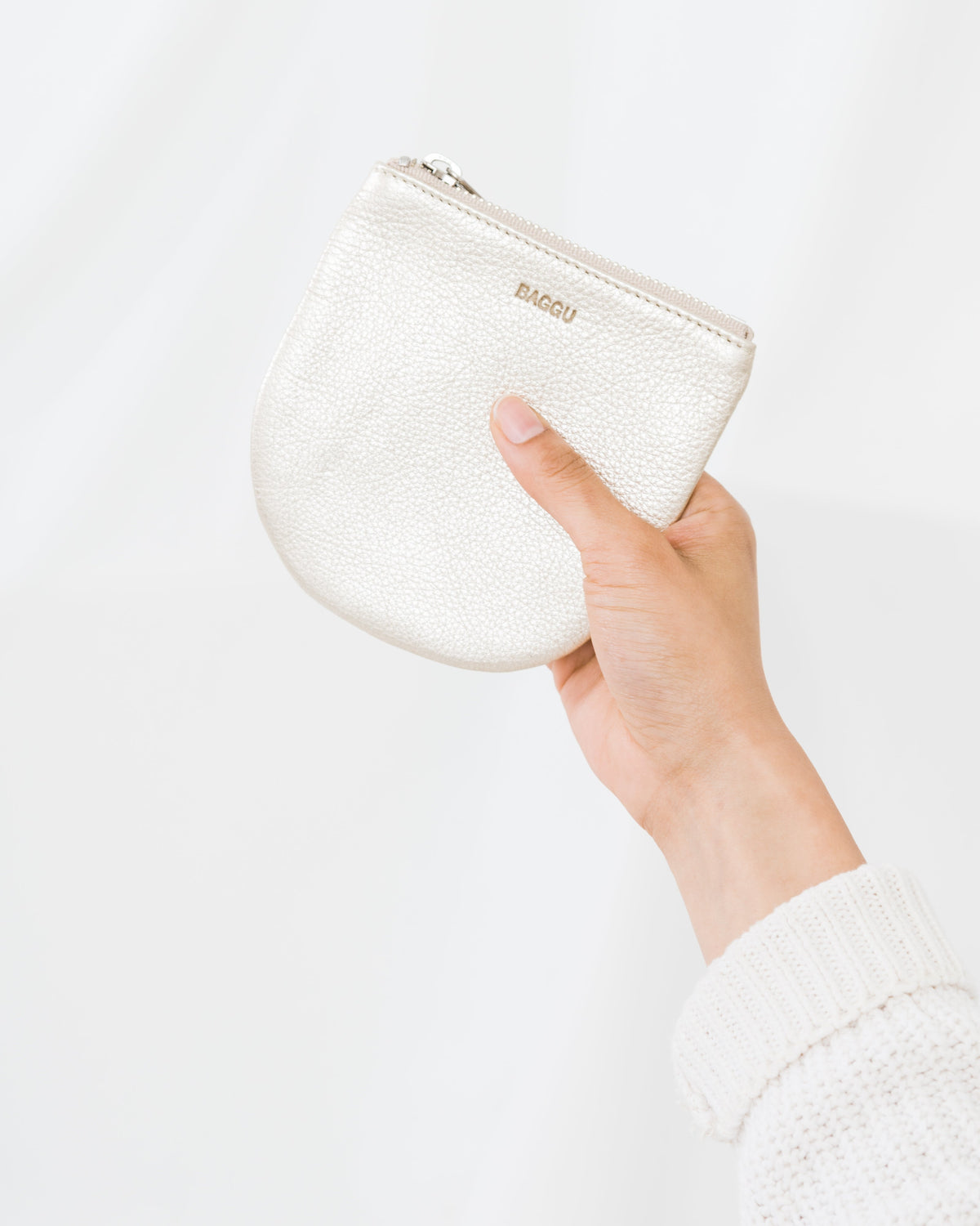 Small U Pouch - Platinum
