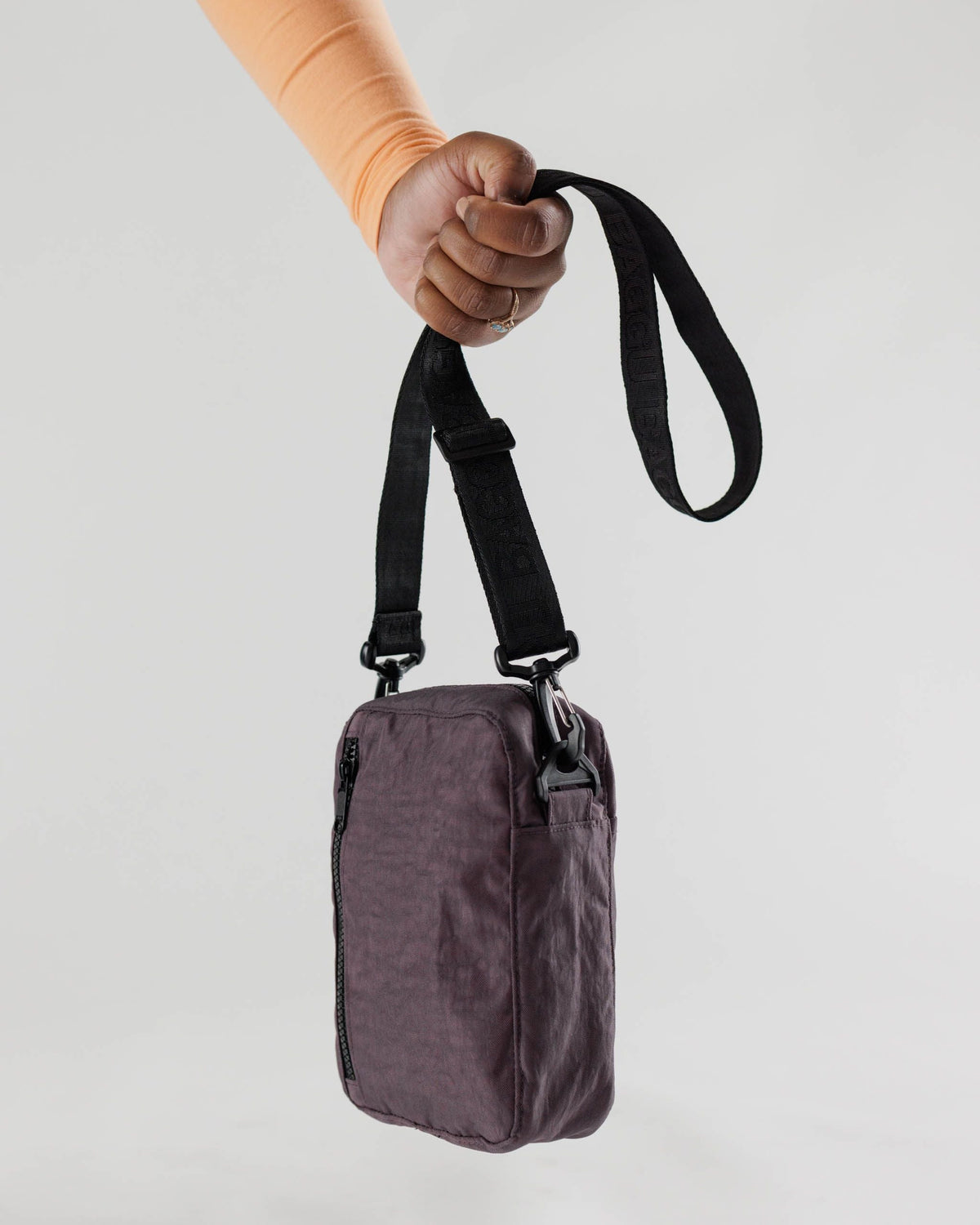Sport Crossbody - Raisin