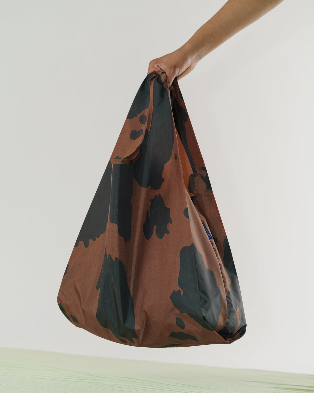 Standard Baggu - Black and Brown Cow