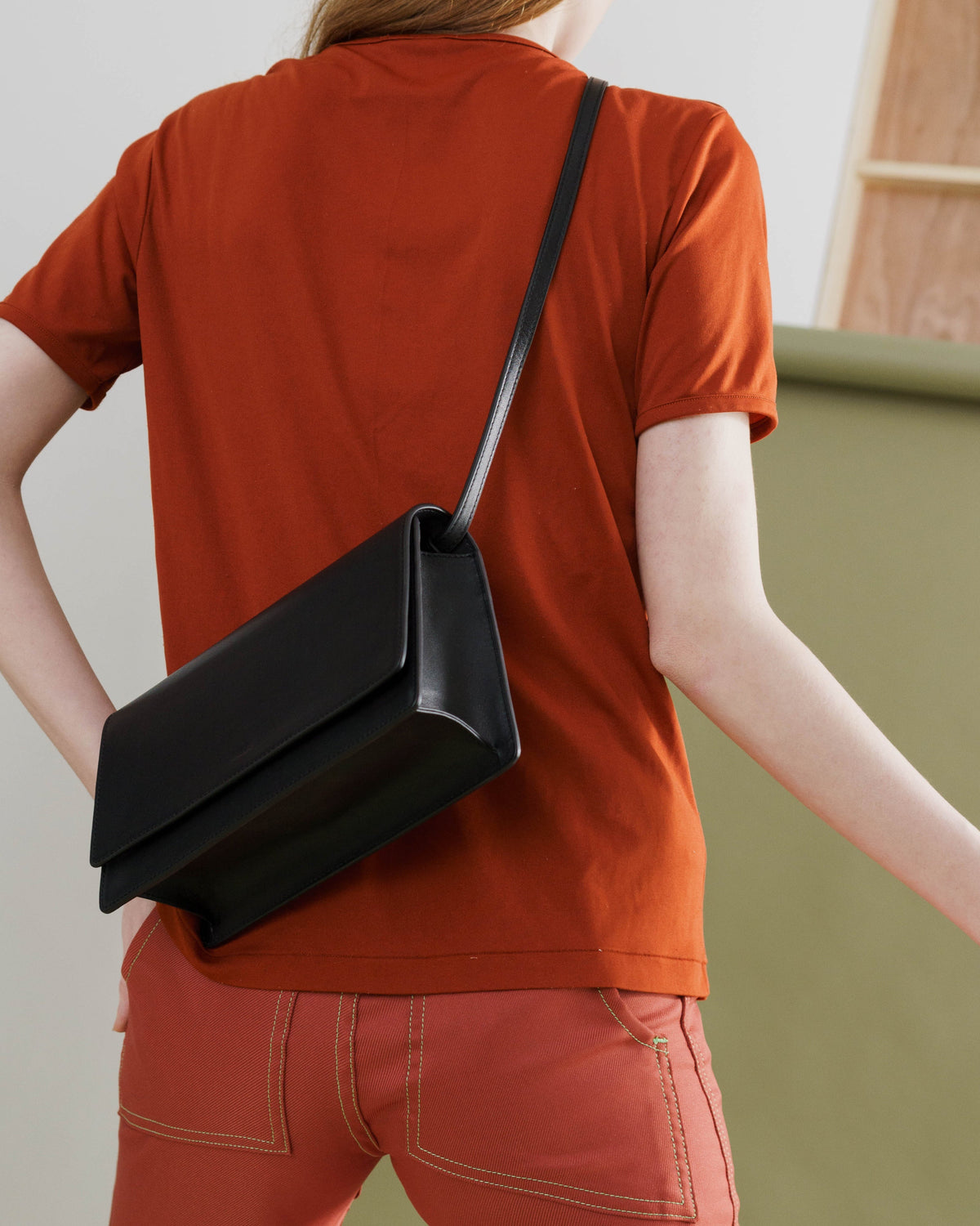 Large Structured Crossbody - Black