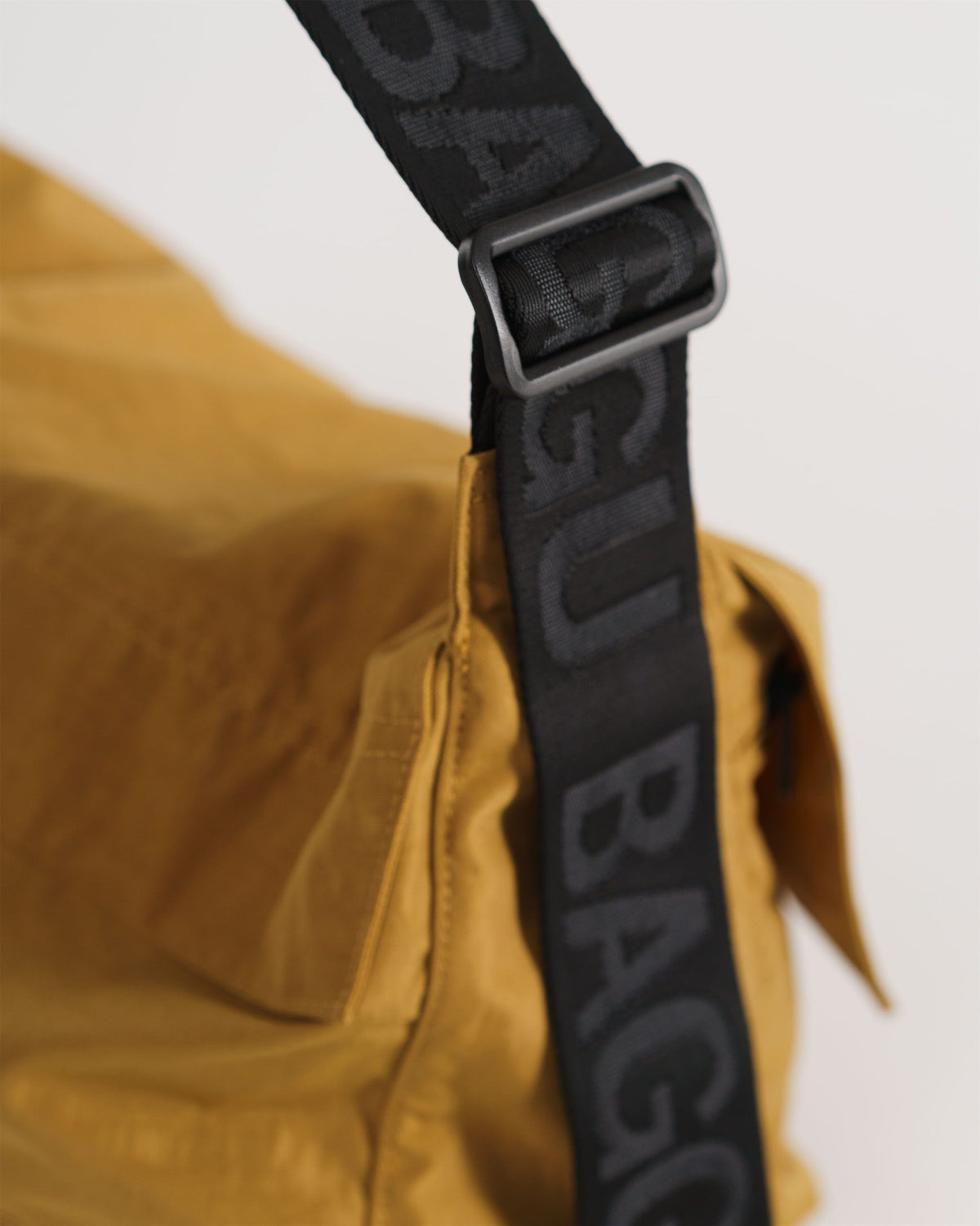 Sport Messenger Bag - Camel