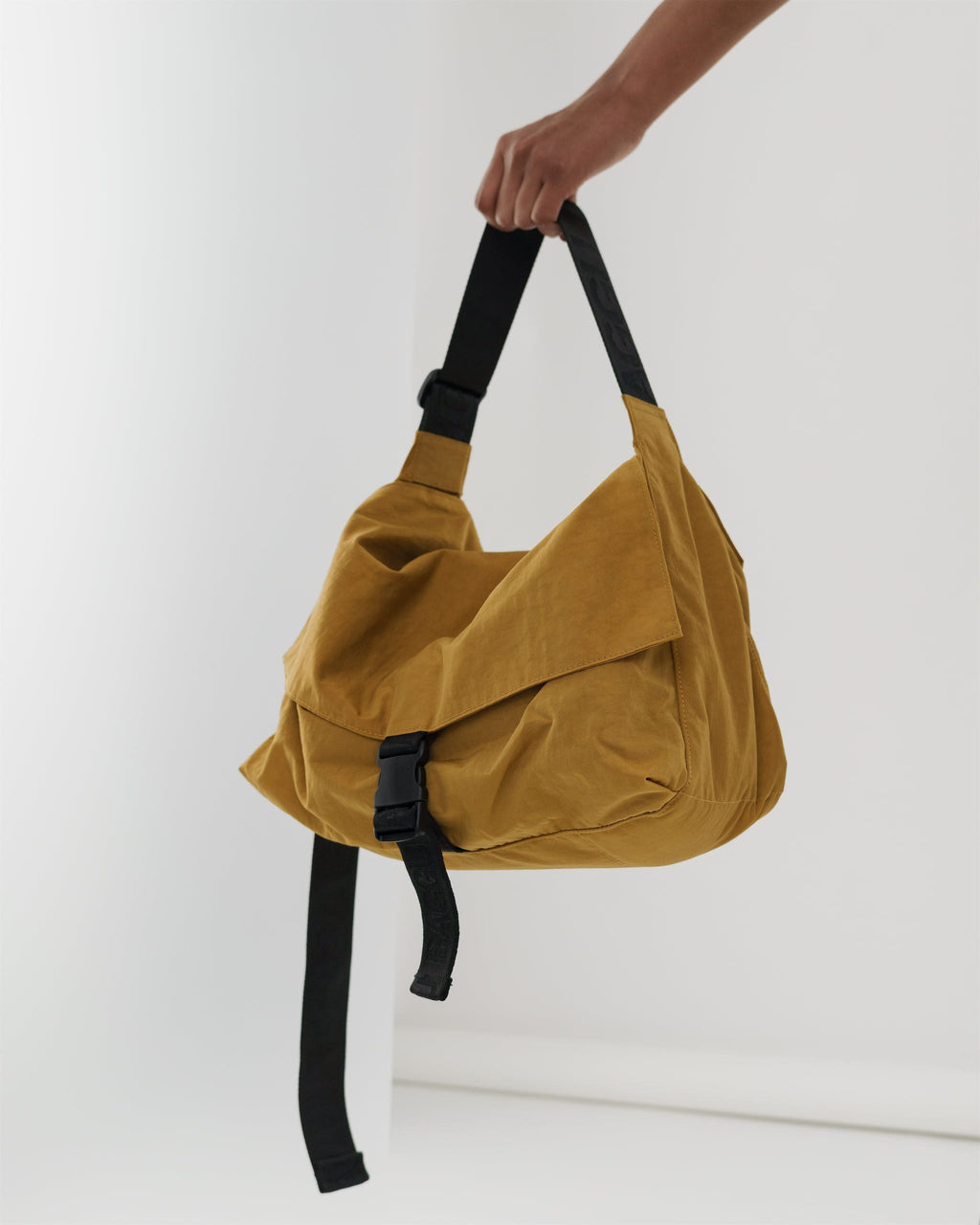 Sport Messenger Bag - Camel