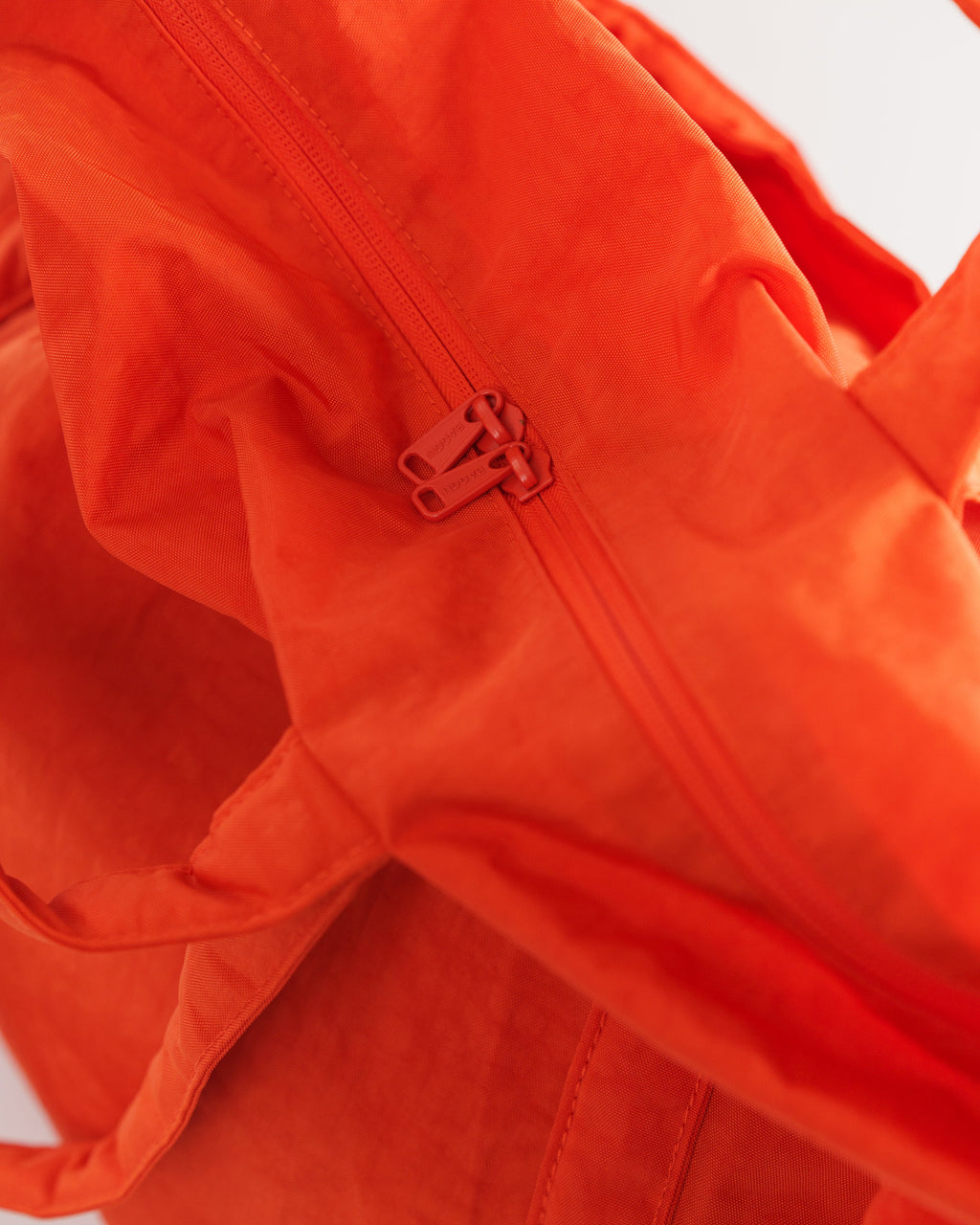 Travel Cloud Bag - Tomato