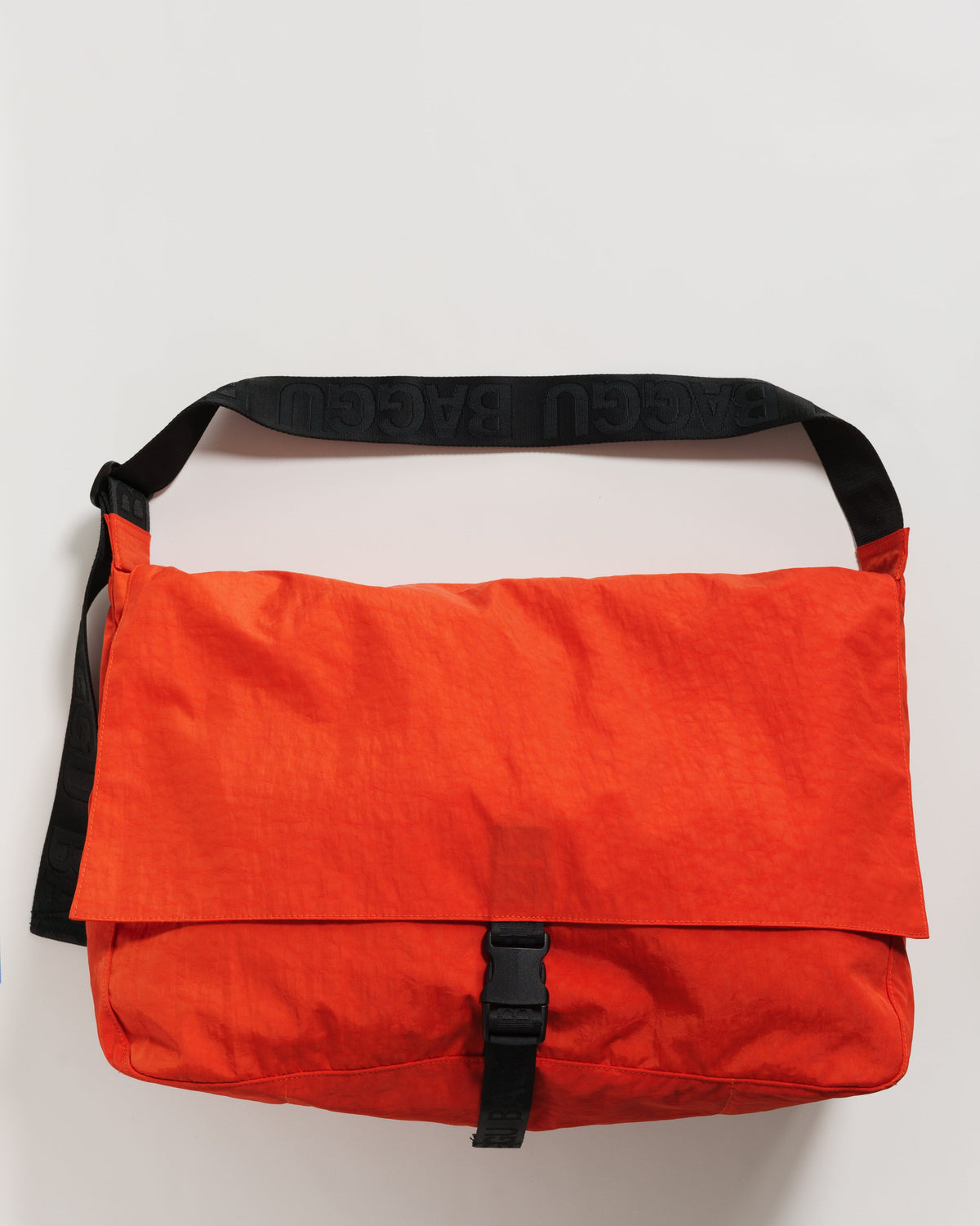 Travel Sport Messenger Bag - Tomato