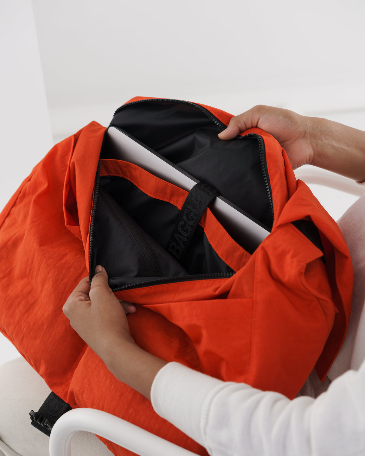 Travel Sport Messenger Bag - Tomato