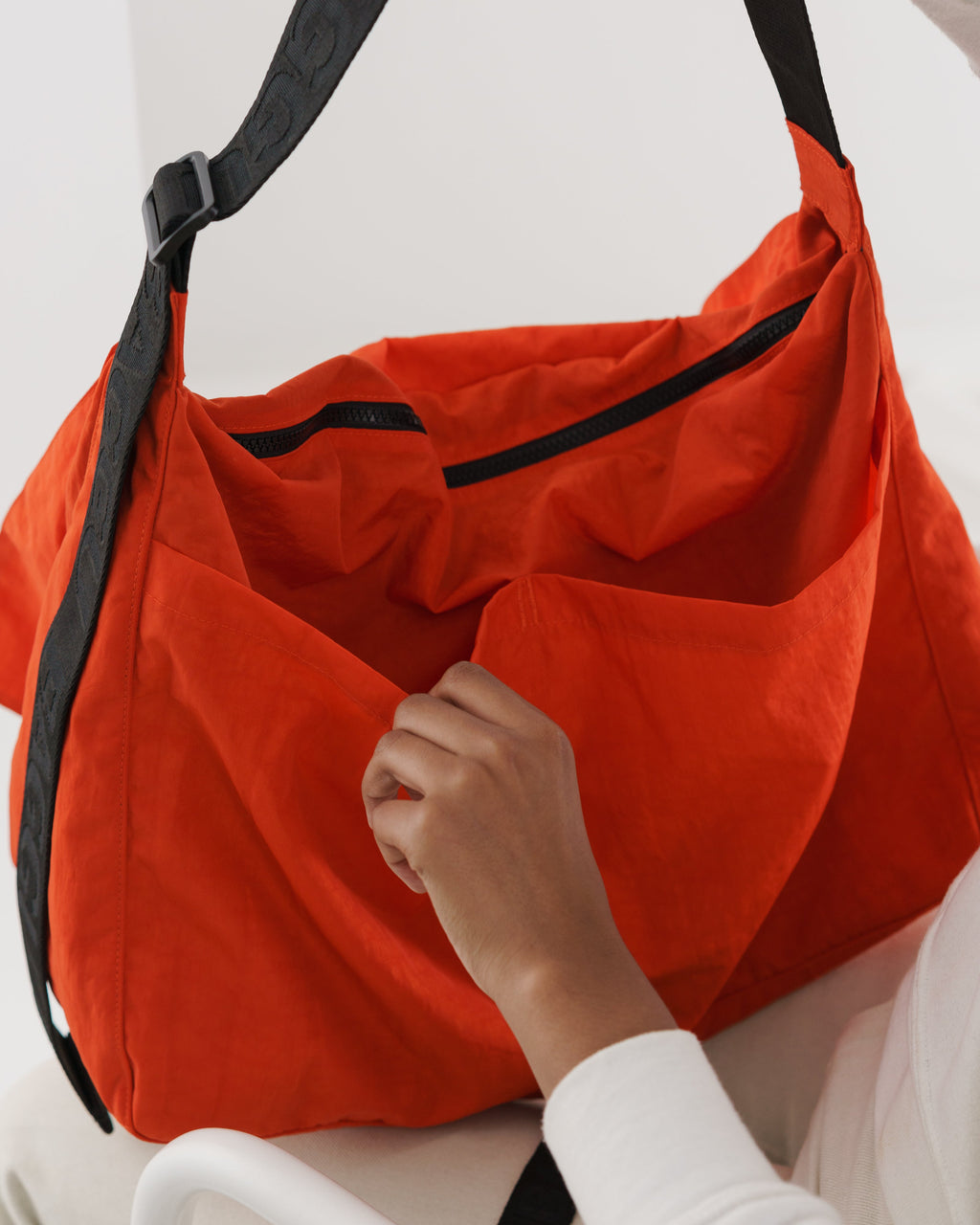 Travel Sport Messenger Bag - Tomato