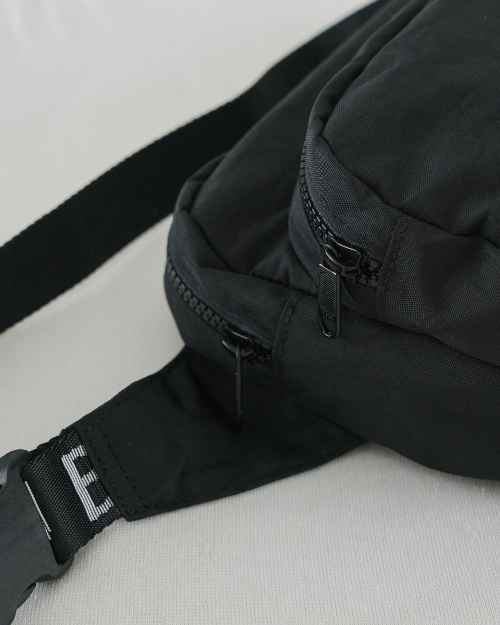 Fanny Pack - Black / White