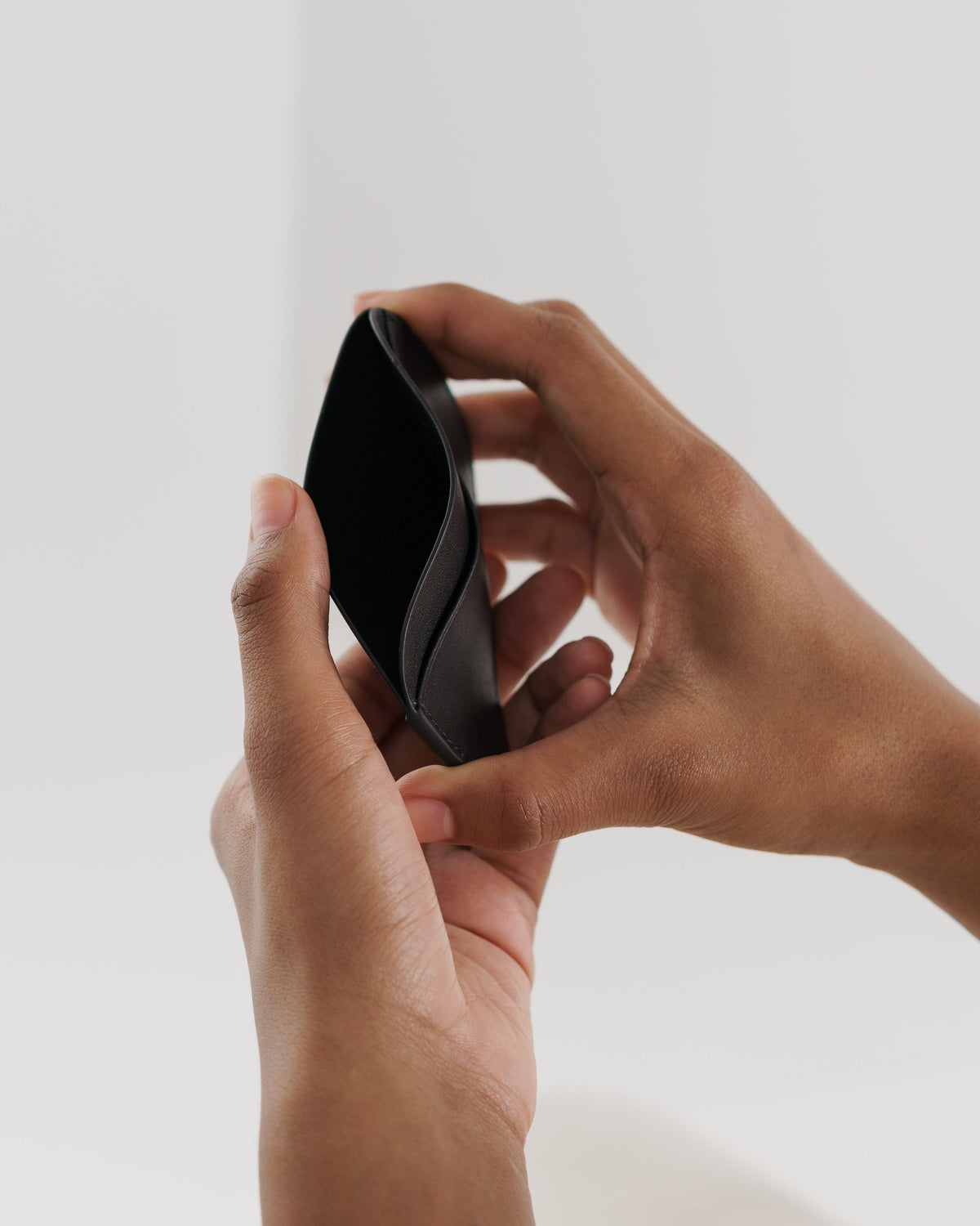 Groovy Card Holder - Black