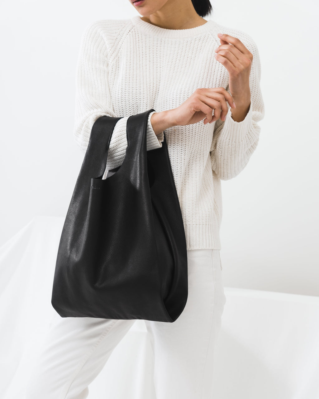 Medium Baggu - Black Leather