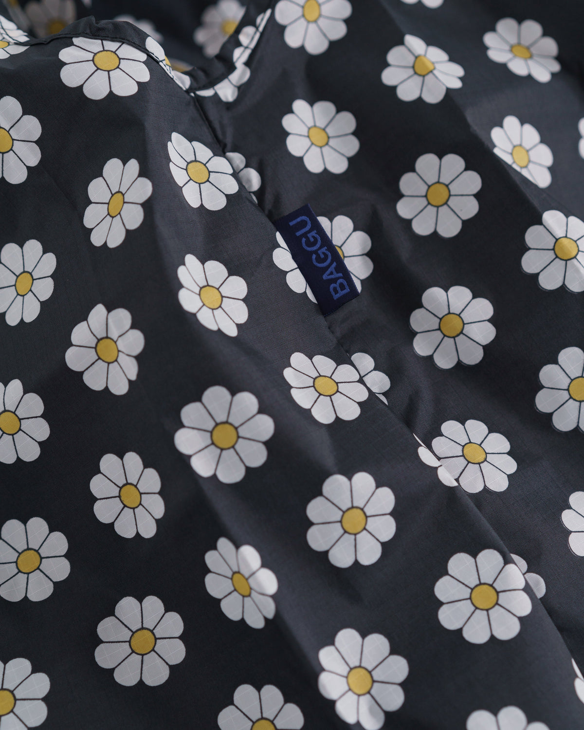 Big Baggu - Black Daisy