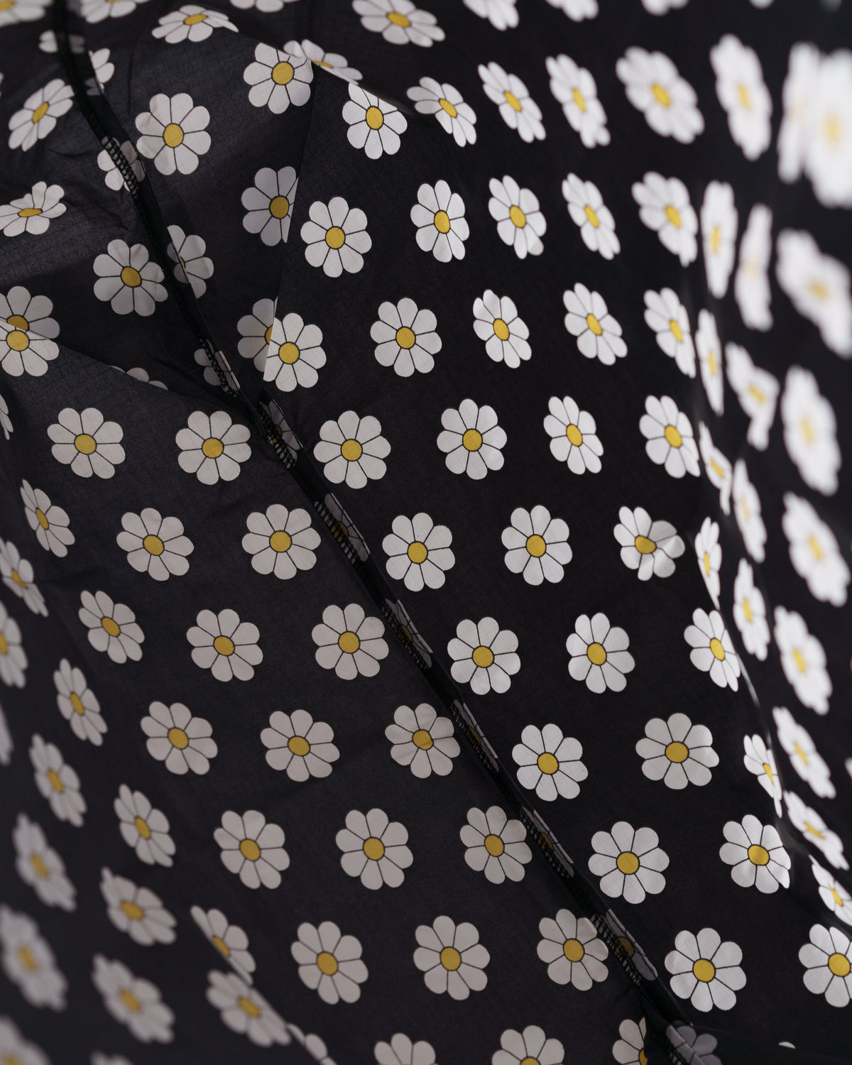 Big Baggu - Black Daisy