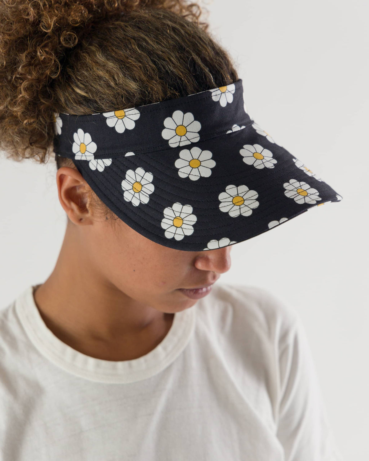 Visor - Black Daisy